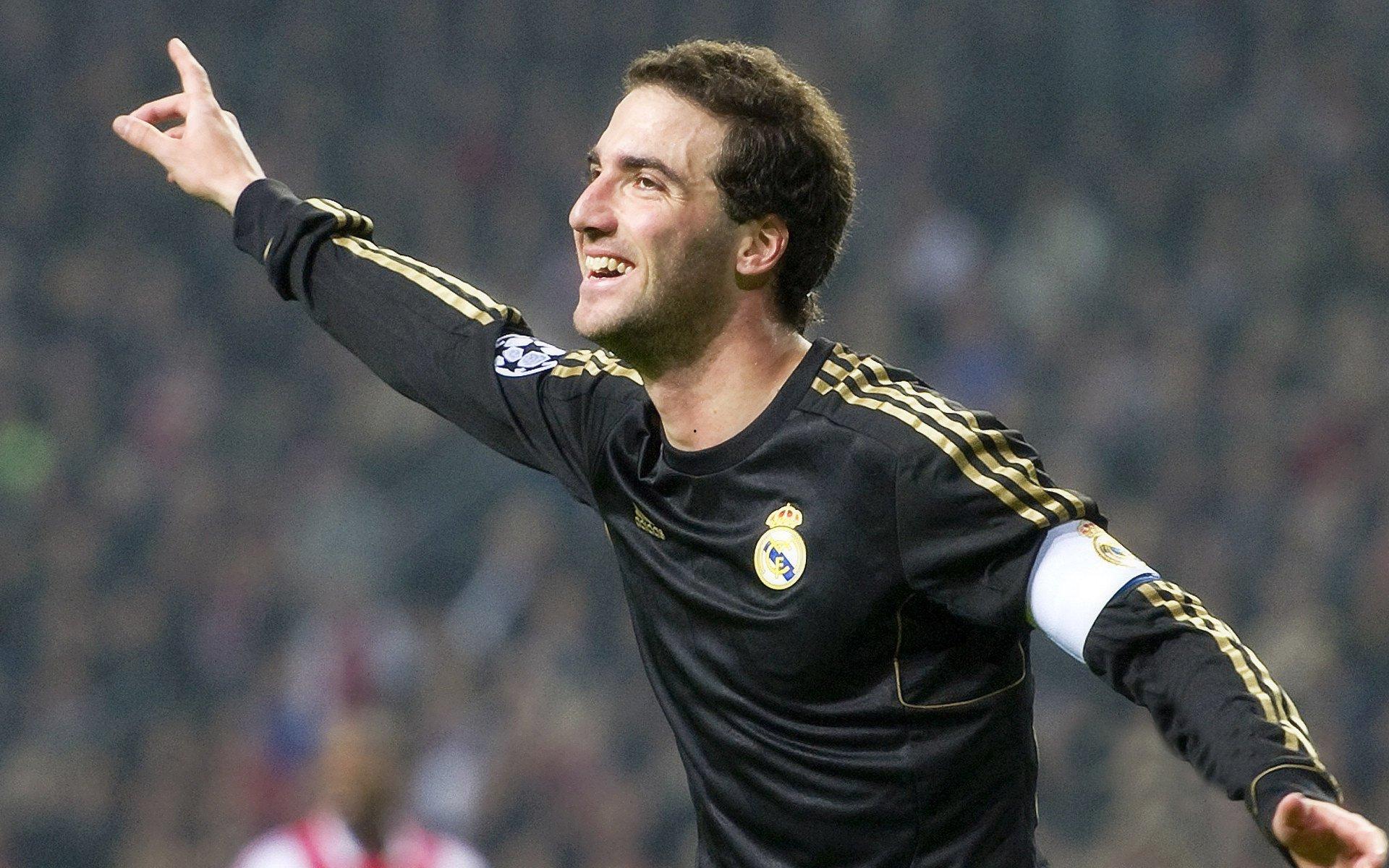 中国冰壶队世锦赛表现亮眼,新生代选手展现强大潜力